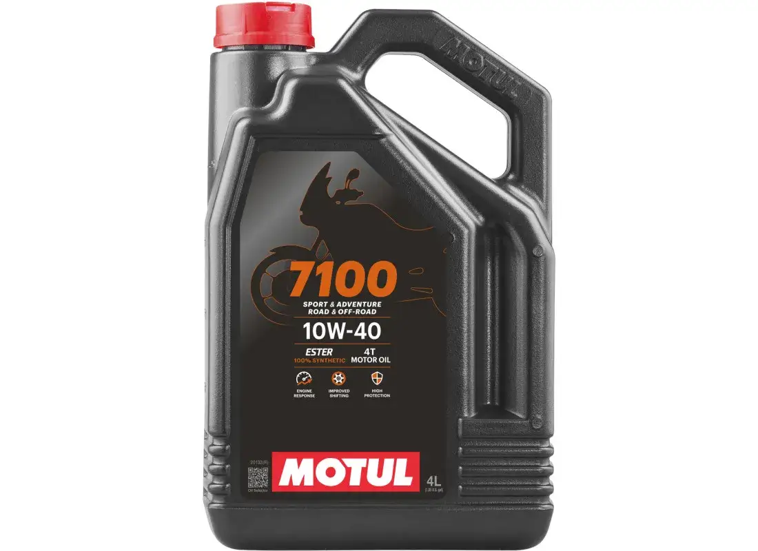 olej silnikowy motul 10w40 butelka i silnik