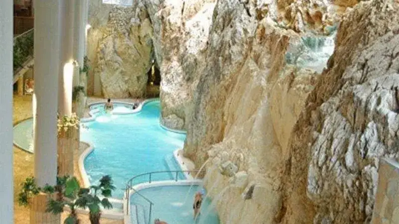 Jaskinie termalne Miskolc-Tapolca