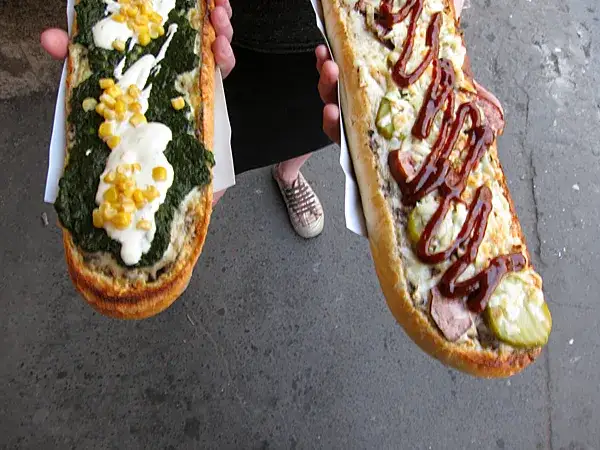 Kraków street food zapiekanki kiełbaski