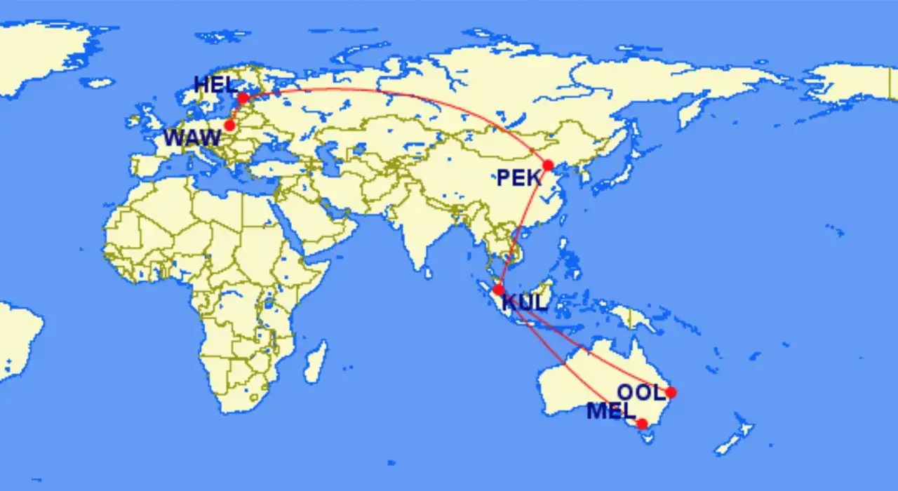 Trasa lotu z Warszawy (WAW) przez Helsinki (HEL), Pekin (PEK), Kuala Lumpur (KUL) do Australii (MEL, OOL). Zastanawiasz się, ile leci się do Australii?