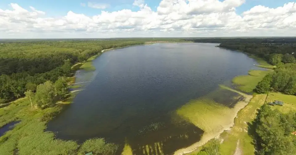 Zdjęcie Nurkowanie w jeziorze Piaseczno: najlepsze miejsca i porady bezpieczeństwa