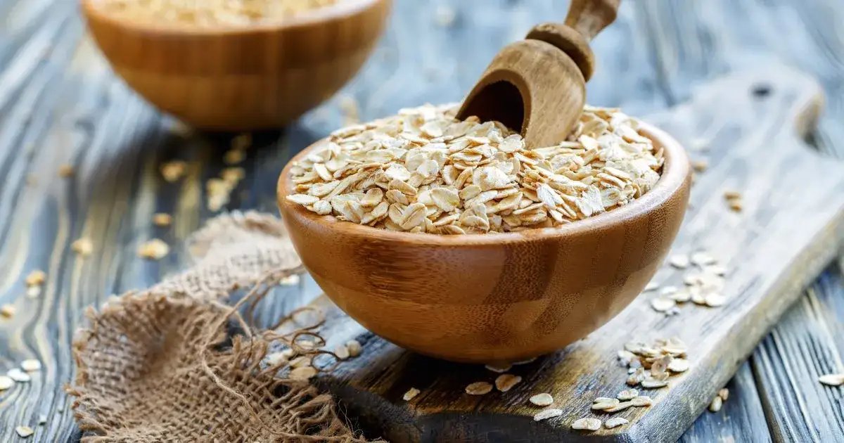 Zdjęcie Ile kalorii ma łyżka płatków owsianych? Zaskakujące fakty o ich wartości