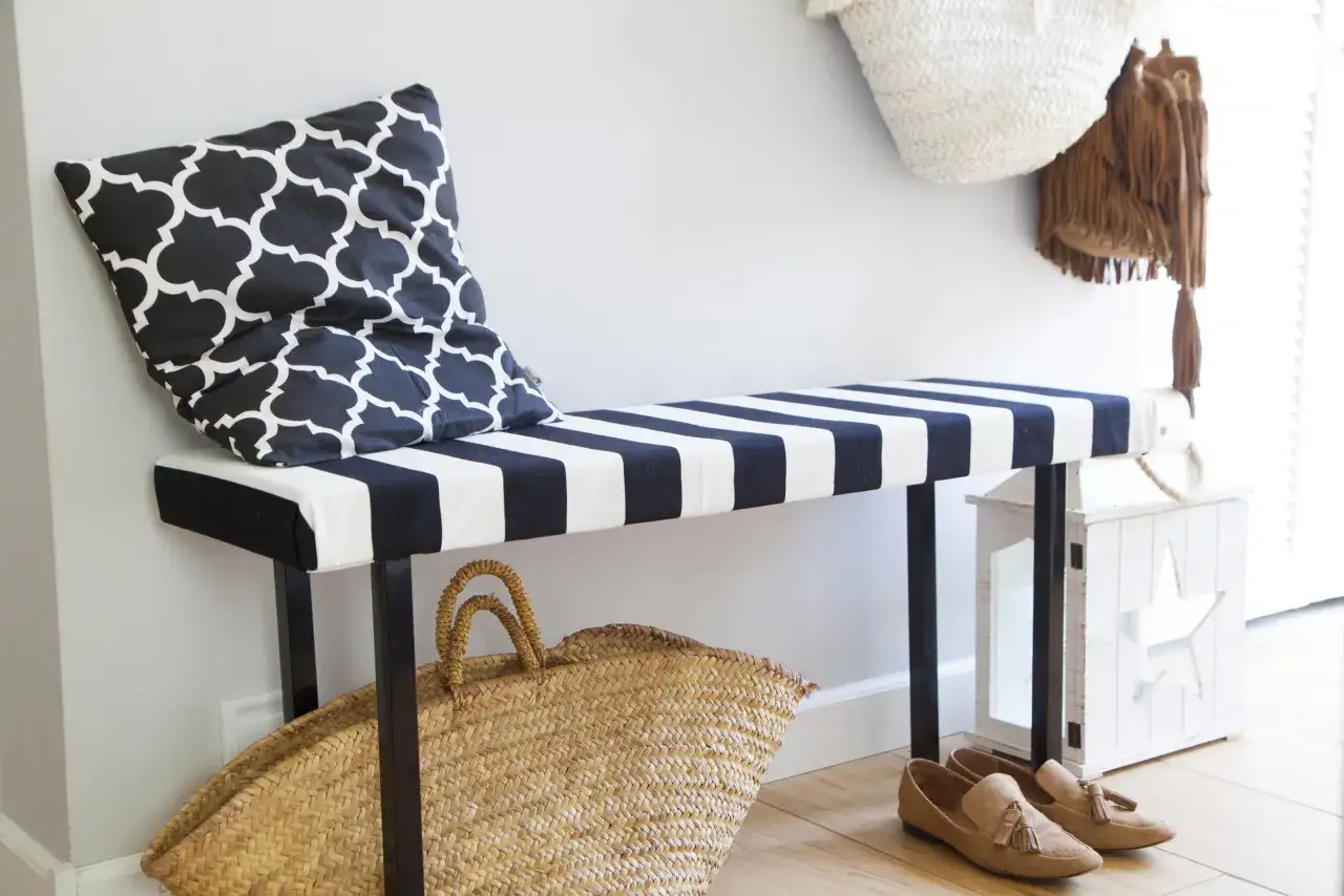 Zdjęcie Jak zrobić ławkę do przedpokoju: 9 kroków do pięknego mebla