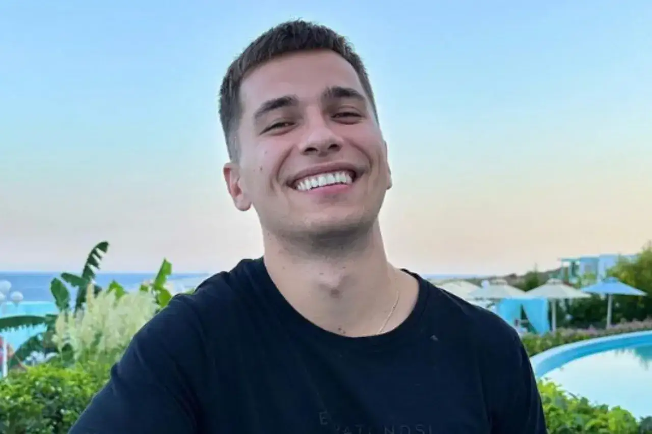 Zdjęcie Ile zarabia Friz? Zaskakujące fakty o jego dochodach i sukcesach