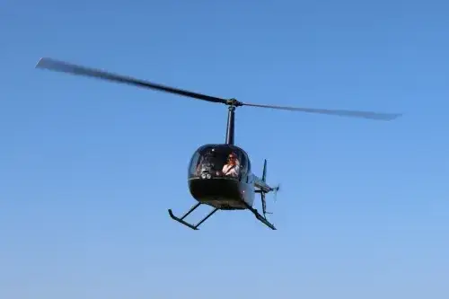 Zdjęcie Ile trwa lot helikopterem z Zakopanego do Warszawy? Poznaj fakty