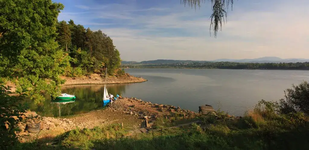 Zdjęcie Kemping jezioro Żywieckie: idealne miejsce na rodzinny wypoczynek