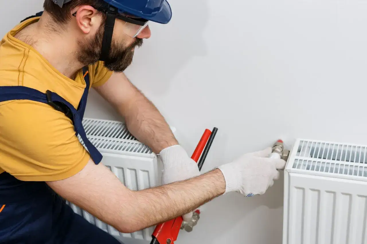 Zdjęcie Jak odpowietrzyć centralne ogrzewanie i uniknąć hałasu oraz awarii