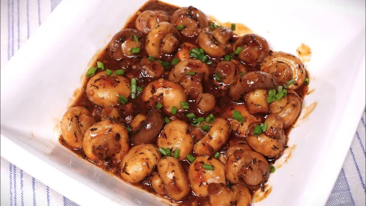 Zdjęcie Jak zrobić pieczarki na obiad - proste przepisy, które zachwycą