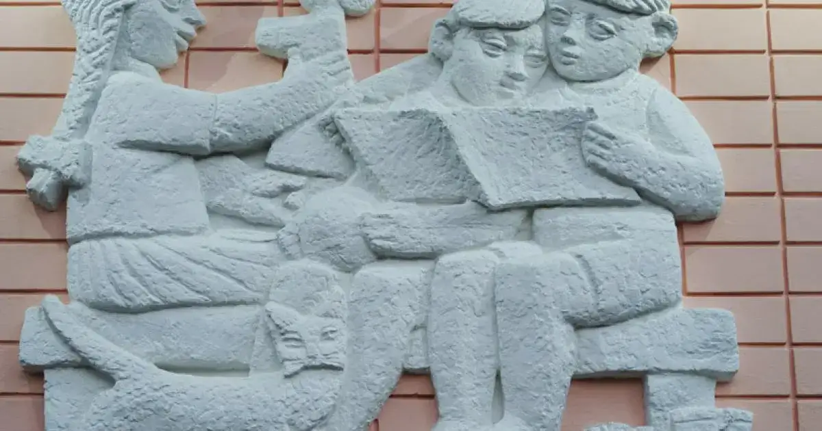 Zdjęcie Rzeźba architektoniczna: historia, przykłady i jej znaczenie w sztuce