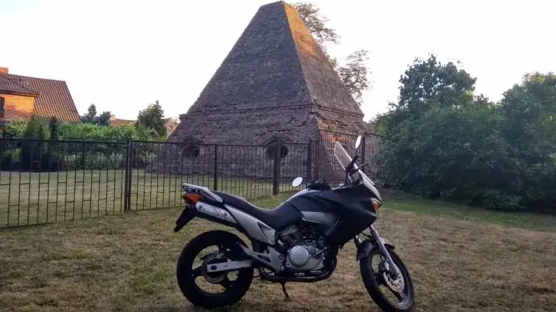 Zdjęcie Najlepsze trasy motocyklowe opolskie - odkryj piękno regionu bez stresu