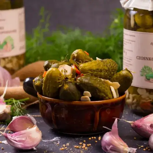 Zdjęcie Ile soli do ogórków kiszonych? Sprawdź idealne proporcje