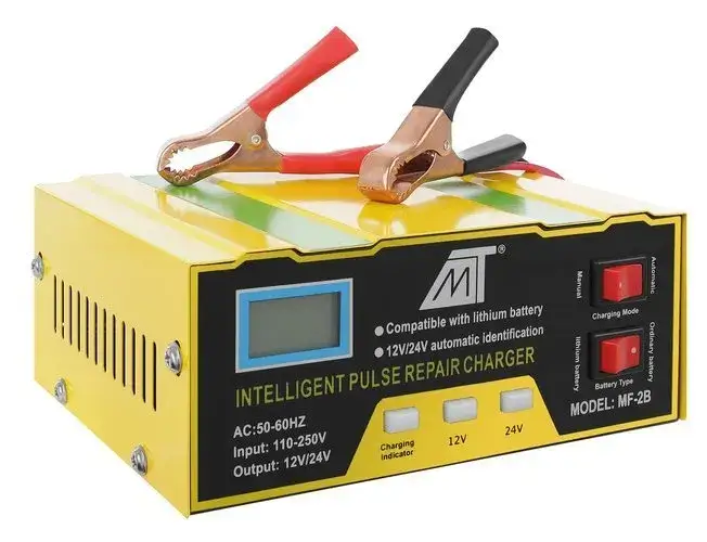 ekran prostownika mikroprocesorowego z napięciem ładowania