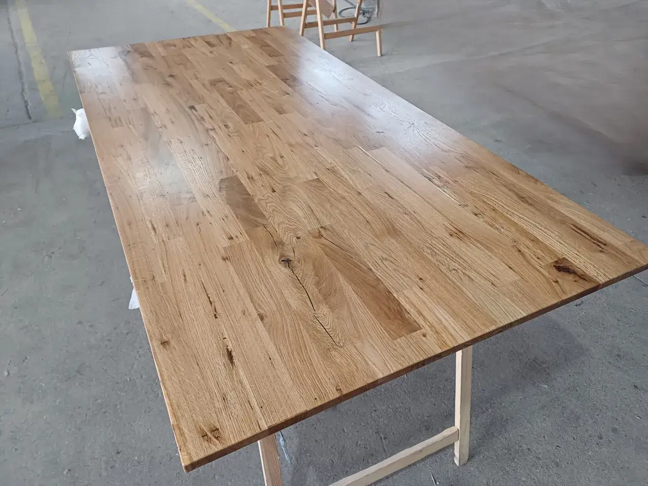 Olejowanie czy lakierowanie drewna