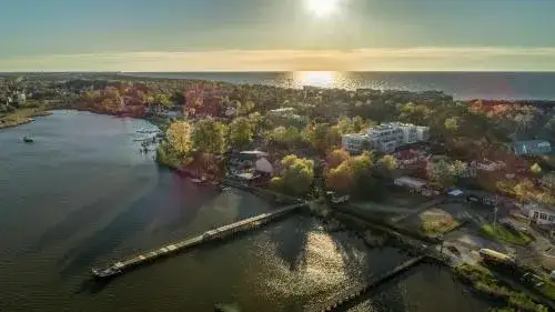 molo w Mielnie Unieściu vs Aparthotel Molo Park
