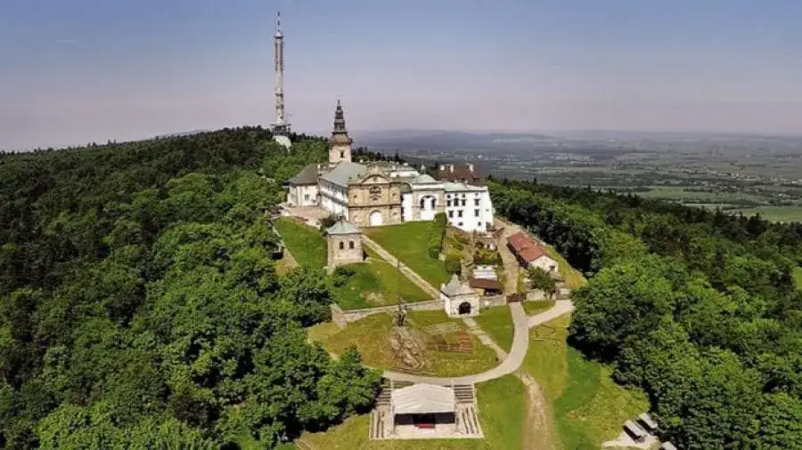 klasztor Święty Krzyż góry świętokrzyskie panorama