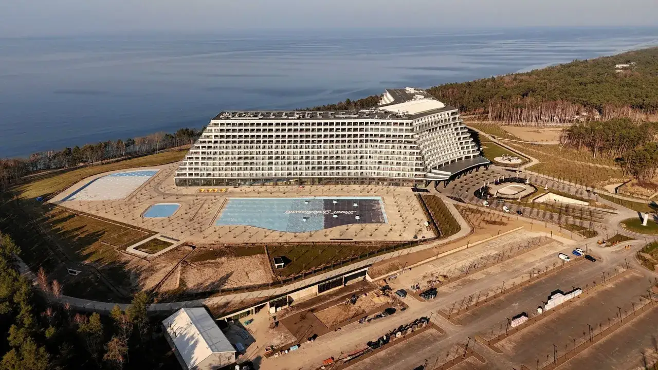 Budowa Hotelu Gołębiewski Pobierowo postęp prac