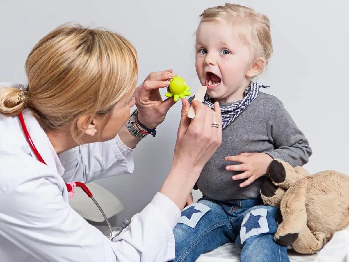 dziecko u pediatry