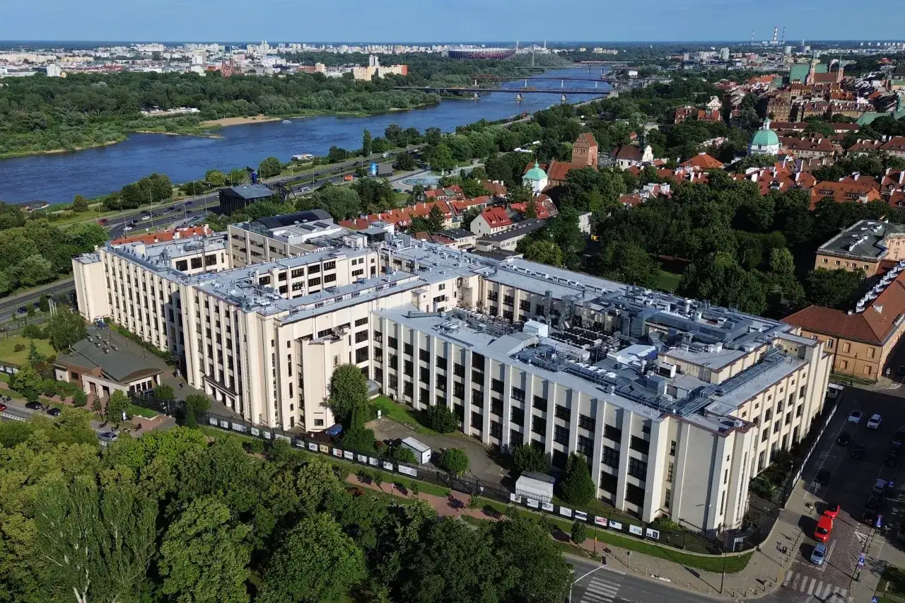 Polska Wytw&oacute;rnia Papier&oacute;w Wartościowych budynek