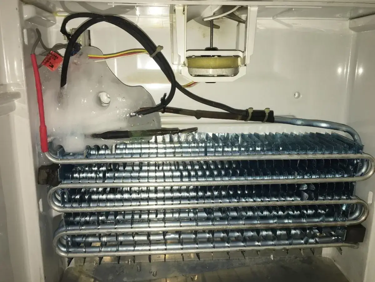 uszkodzona grzałka odszraniania lod&oacute;wki