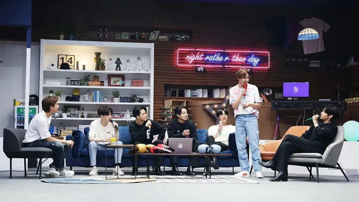 BTS Bang Bang Con online fan meeting