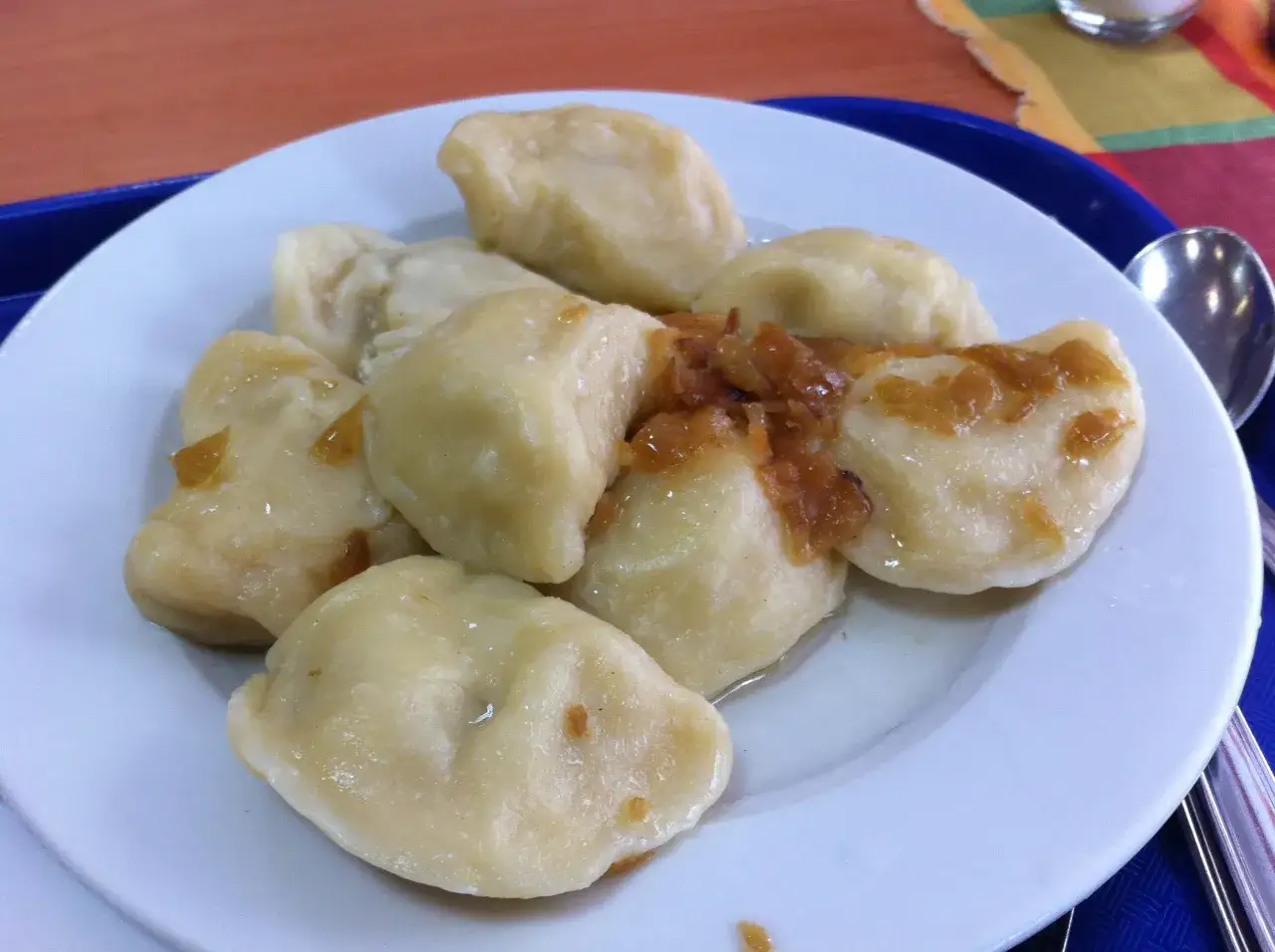 Talerz pierog&oacute;w ruskich lub danie z baru mlecznego