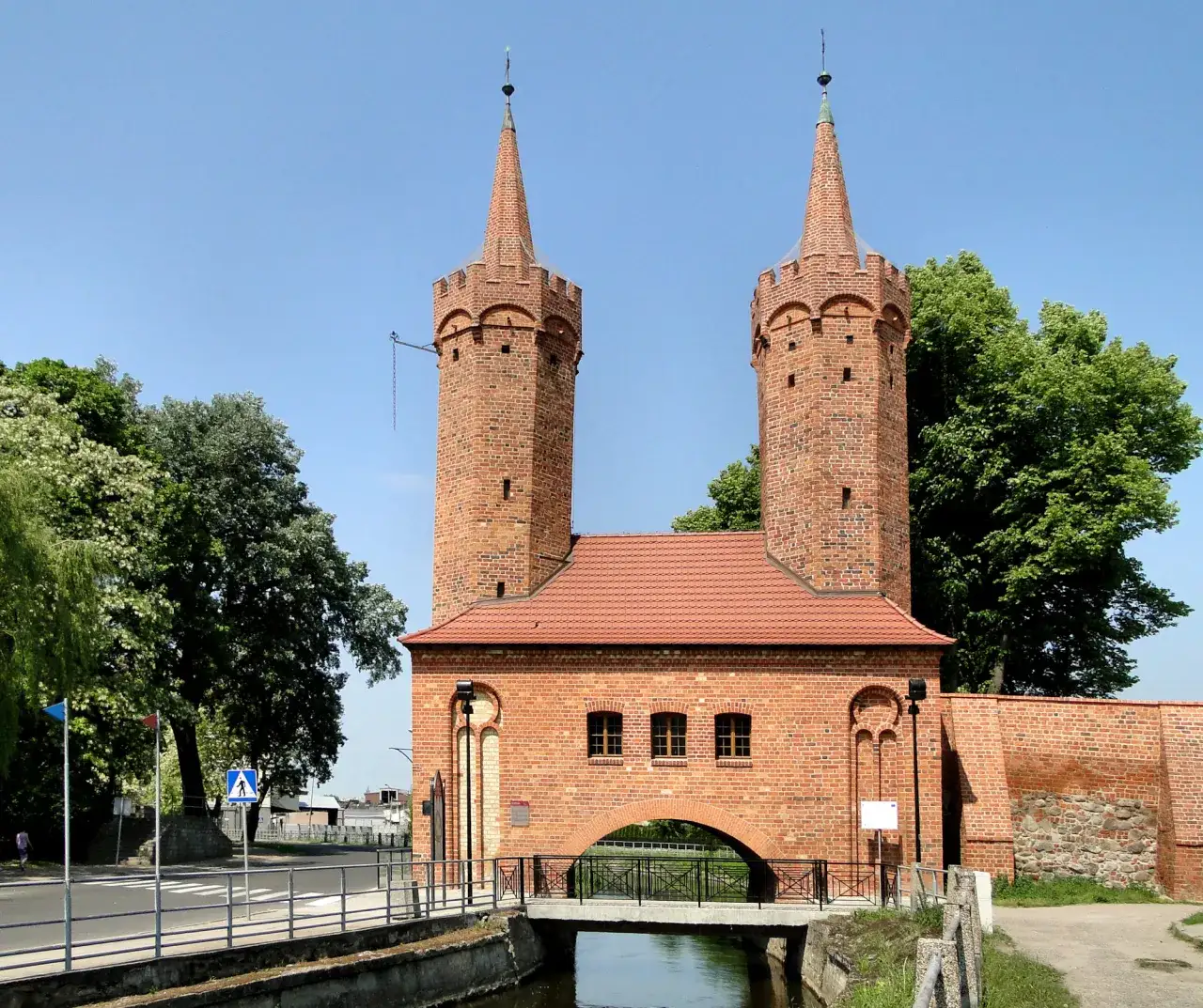 Stargard mury obronne brama młynska