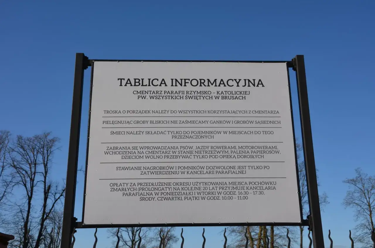 tablica informacyjna cmentarz opłaty
