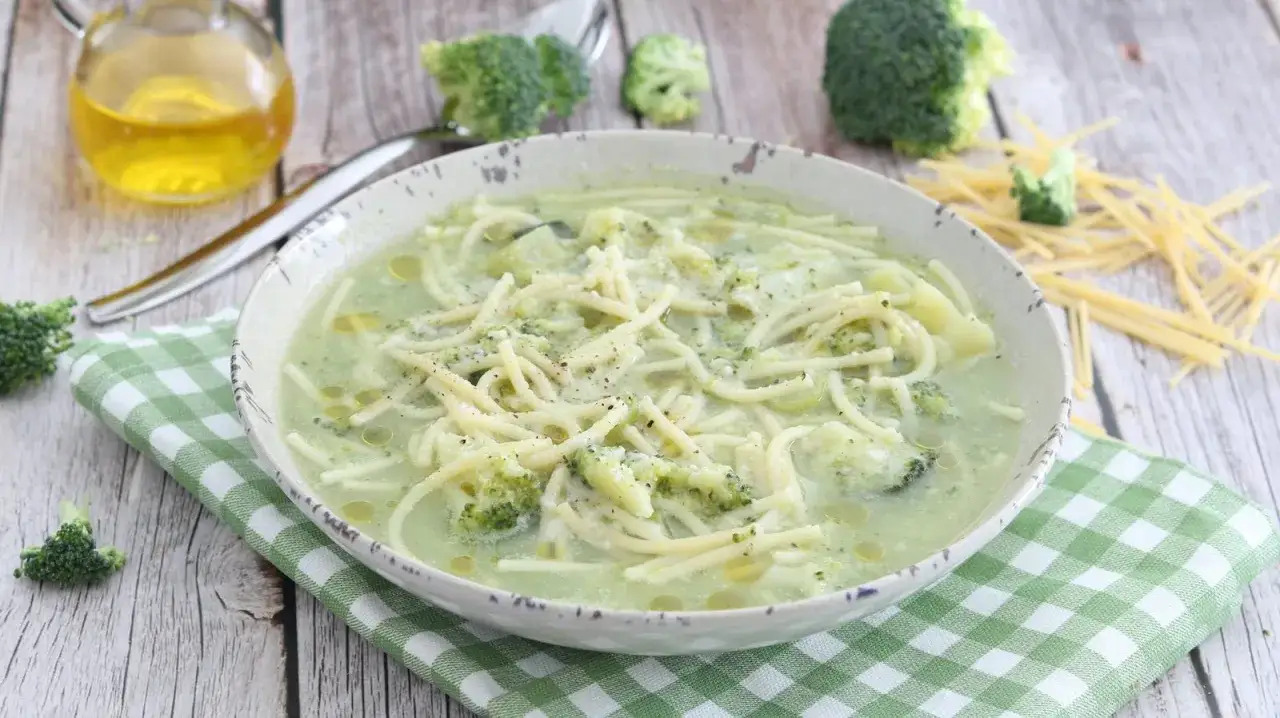 Pasta con sparacelli a minestra piatto pronto