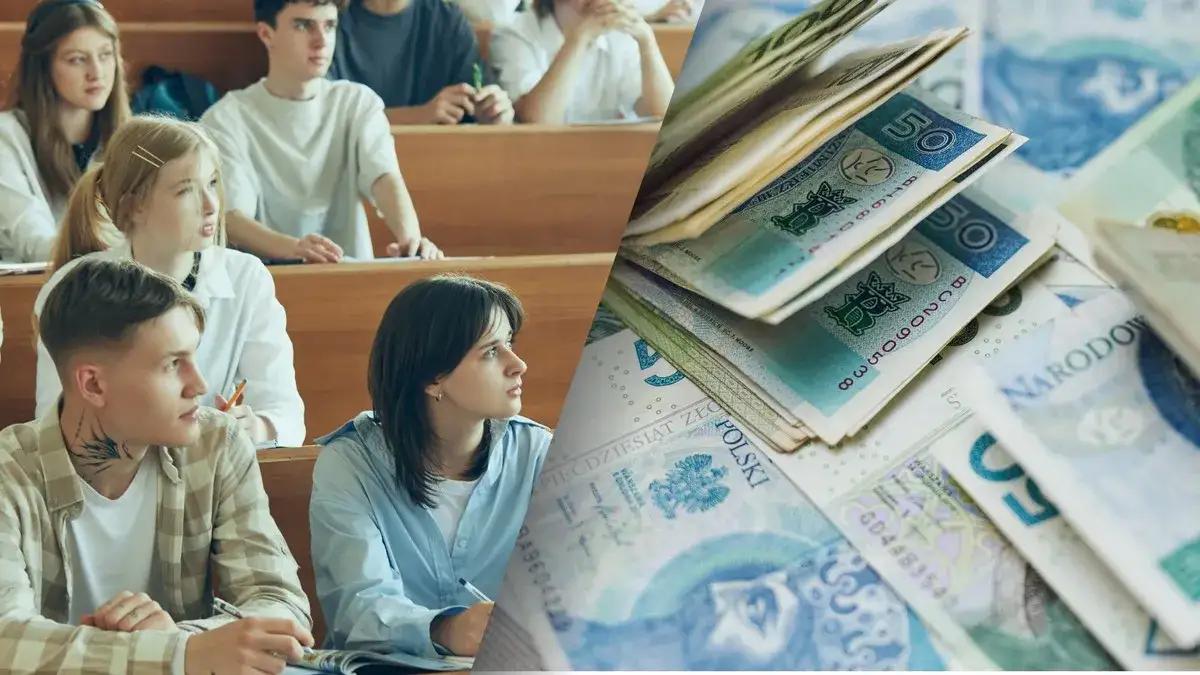 student liczący pieniądze na studia