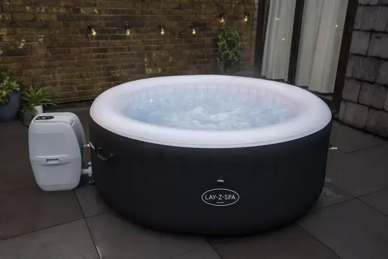 Zdjęcie Najlepsze jacuzzi Lay-Z-Spa w Miami - Ceny, opinie i funkcje