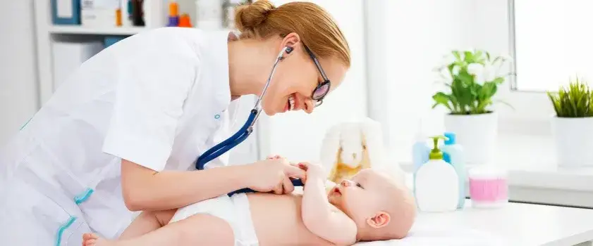Zdjęcie Kiedy iść z dzieckiem do lekarza? Objawy, które nie mogą czekać