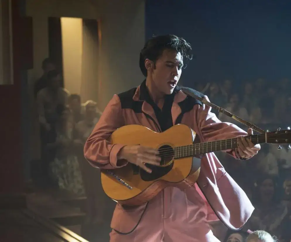 Zdjęcie Kiedy film Elvis pojawi się w kinach? Sprawdź daty premier i dostępność