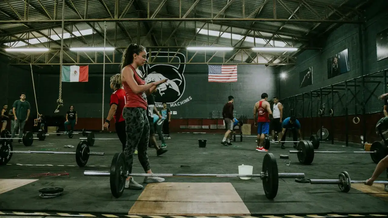 Zdjęcie Ile kalorii spala CrossFit? Sprawdź, jak efektywnie ćwiczyć