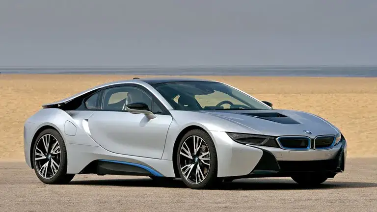 Zdjęcie BMW i8 ile ma koni? Zaskakujące osiągi i moc silnika na drodze