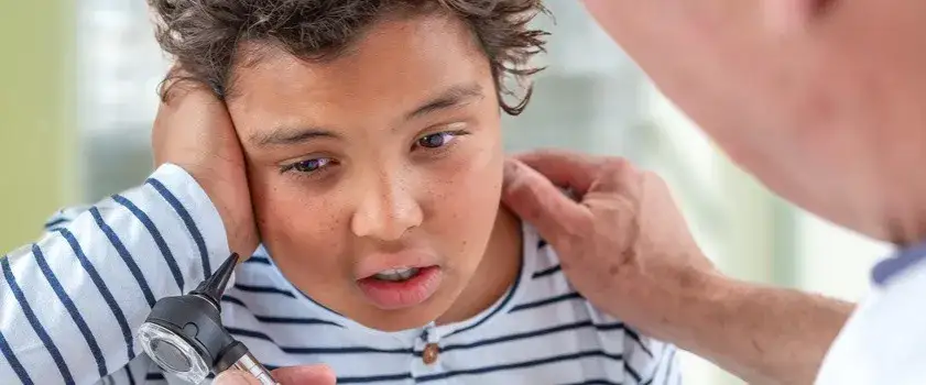 Zdjęcie Skuteczne sposoby na ból ucha u dziecka – jak pomóc szybko i bezpiecznie