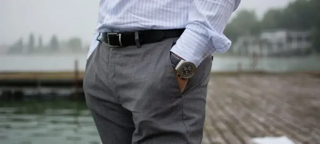 Zdjęcie Jakie buty do szarych spodni? 10 stylowych propozycji na każdą okazję