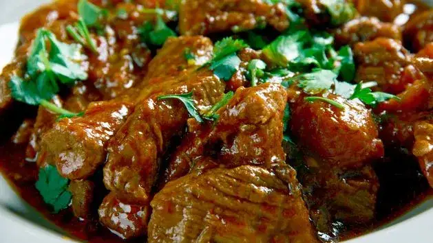 Zdjęcie Jak zrobić sos z wołowiny, który zachwyci Twoich gości i rodzinę