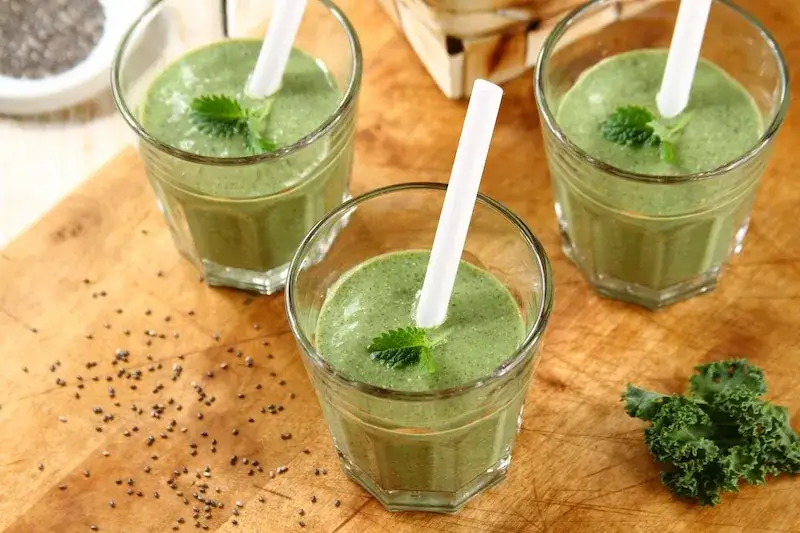 koktajl jarmuż banan jogurt przepis