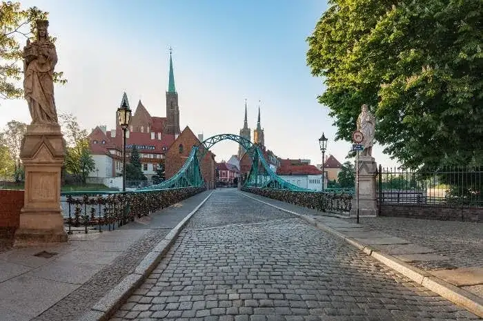 romantyczne miasto w polsce