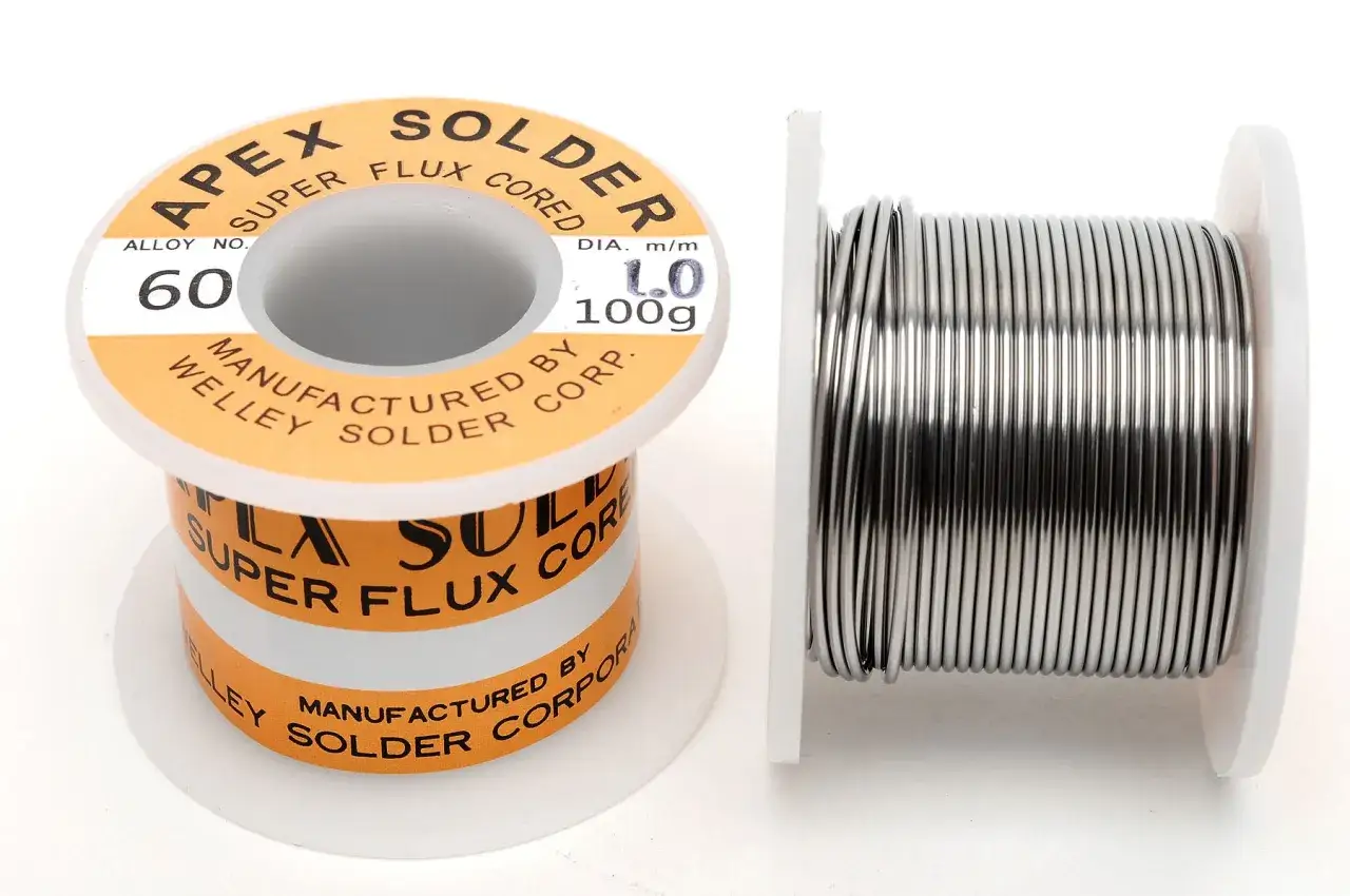 Dwie szpulki cyny z topnikiem, idealne do nauki jak lutować. Cyna Apex Solder, 1.0 mm, 100g.