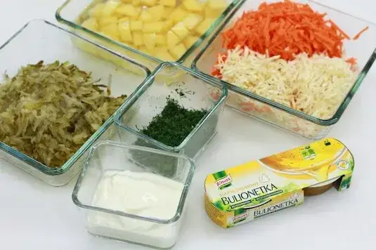 zupa ogórkowa krok po kroku