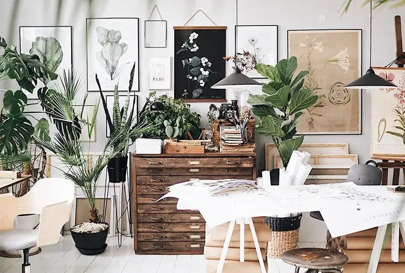 aranżacja kwietnika w salonie