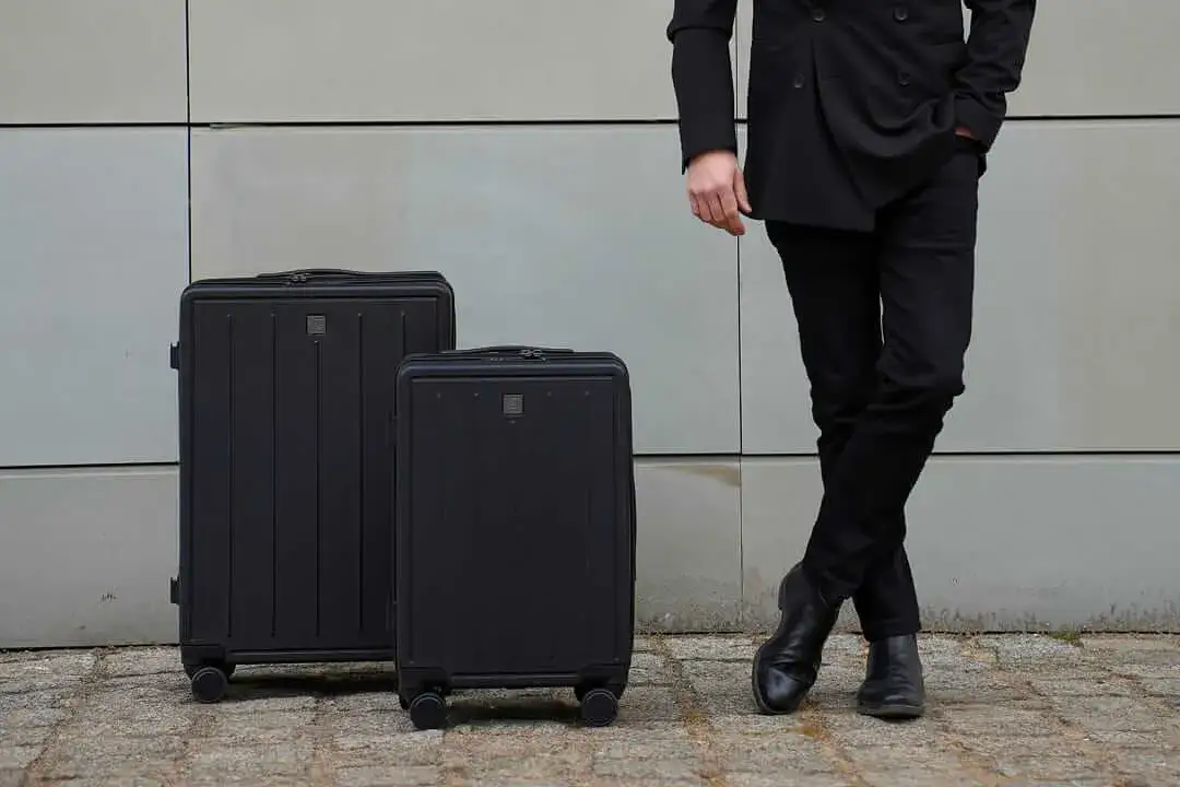 Zdjęcie Jak wybrać idealną walizkę do samolotu 20 kg, aby uniknąć problemów?