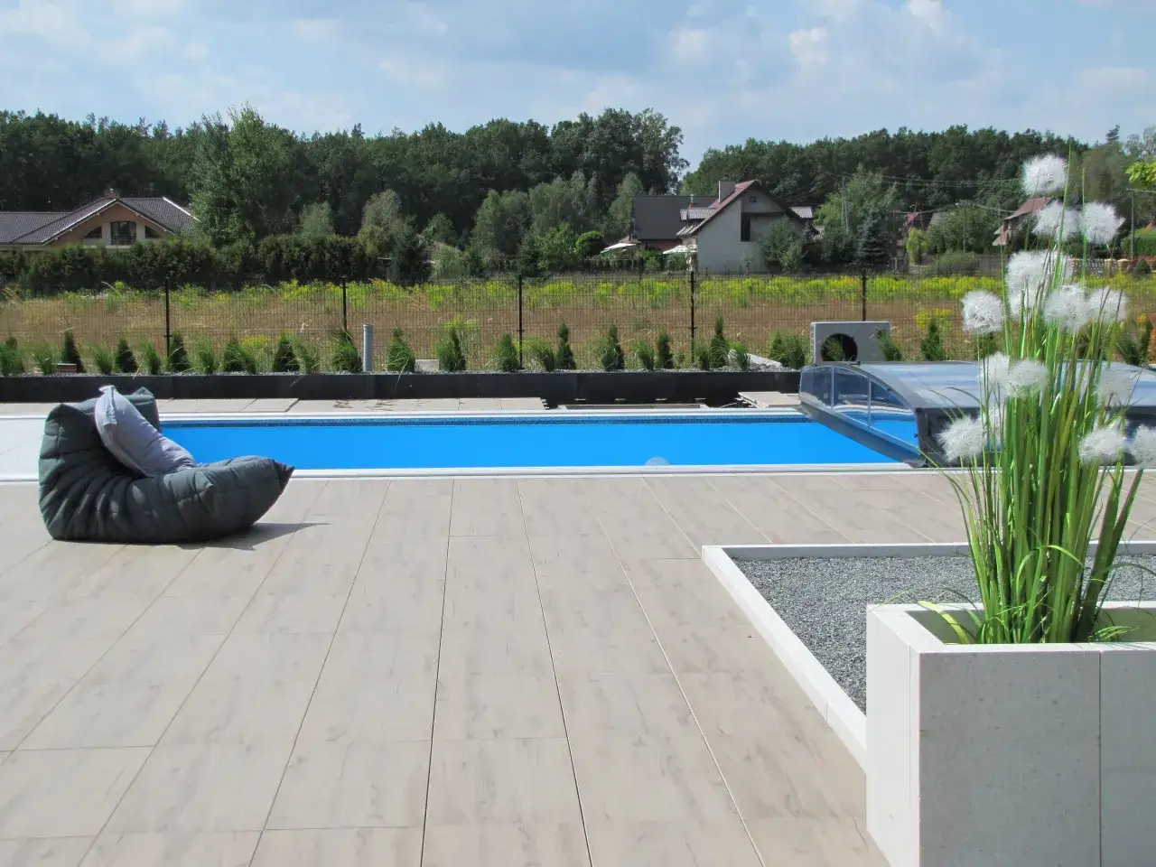 r&oacute;żne rodzaje taras&oacute;w por&oacute;wnanie materiał&oacute;w