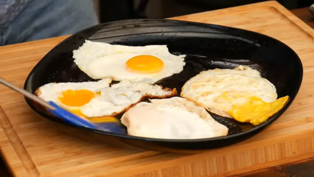 jajko sadzone idealnie usmażone płynne ż&oacute;łtko