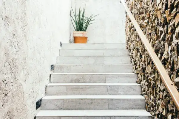 ocena stanu schodów betonowych