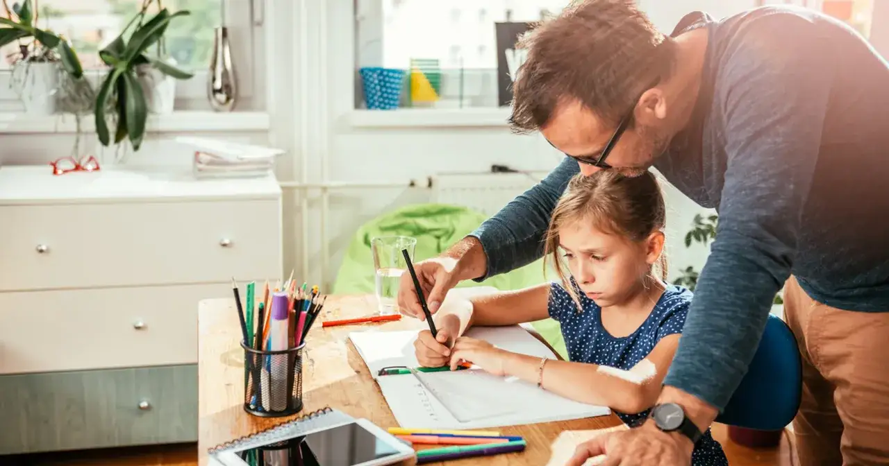 Edukacja domowa w Polsce rodzina przy stole