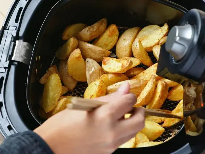 frytki z frytkownicy beztłuszczowej vs tradycyjne porównanie