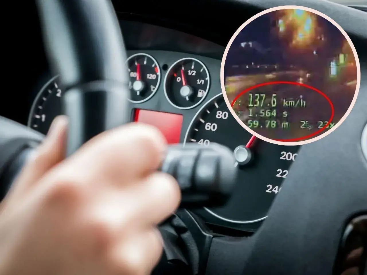 Kierownica i deska rozdzielcza, na której widać prędkość 137.6 km/h. To nie jest auto dla 15 latka!