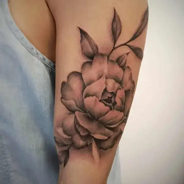 Zdjęcie Piwonia tatuaż znaczenie: odkryj głębokie symbole i ich historię